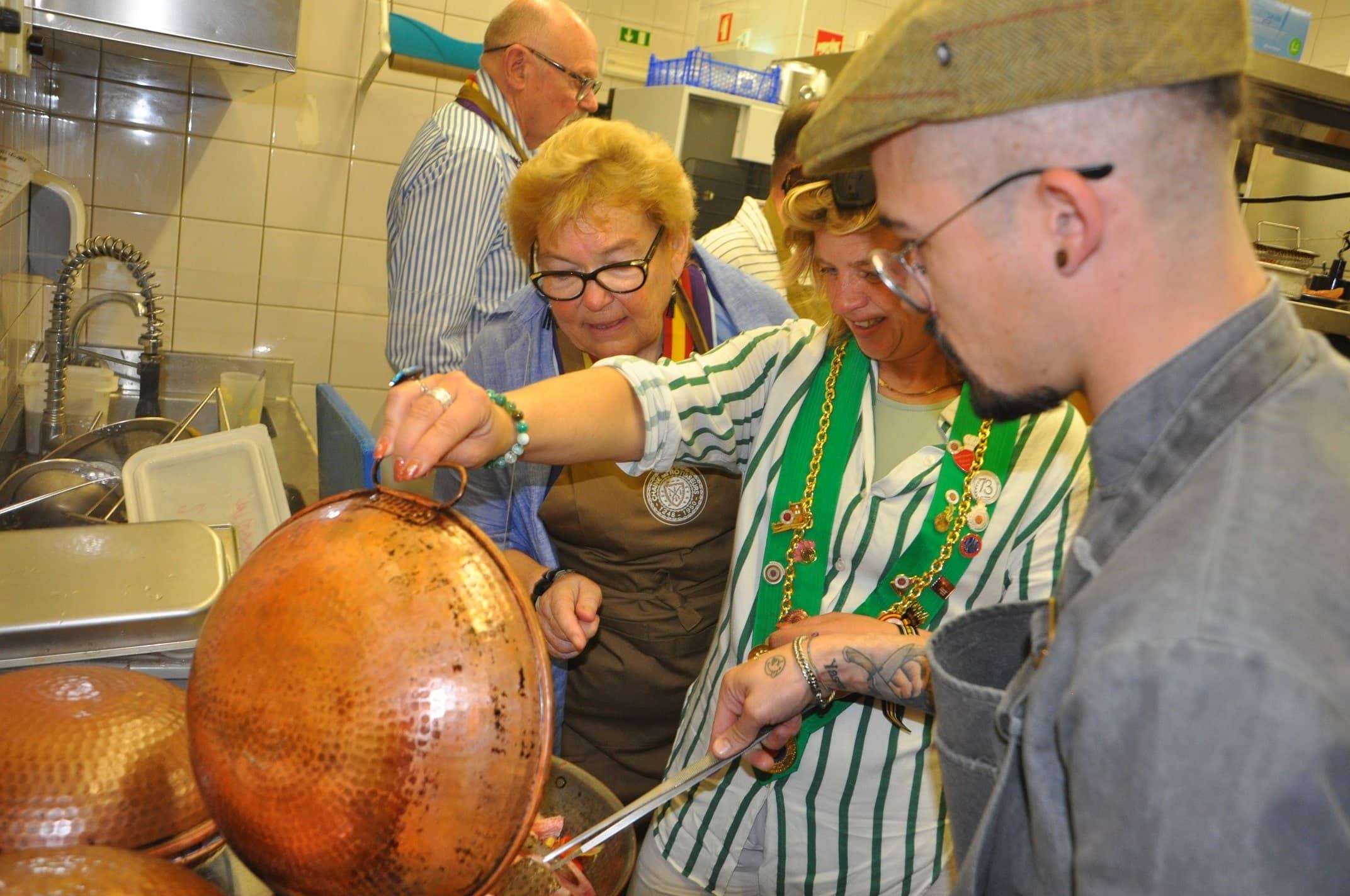 CDR Tasca Kiko 2|Marie-Anne Ferran (centre), the Algarve “Chargée de Mission”, with Chef Eduardo Lopes (left) and manager João Machado|CDR Tasca Kiko 2|CDR Tasca Kiko 5|CDR Tasca Kiko 6|CDR Tasca Kiko 1
