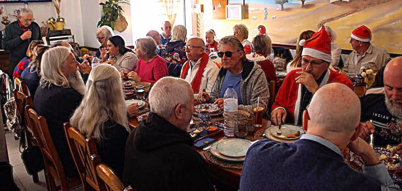 ASB Charity Lunch in support of A Gaivota children’s home|Money for A Gaivota. Pictured: David Shirley and Dra Isabel Barrocas