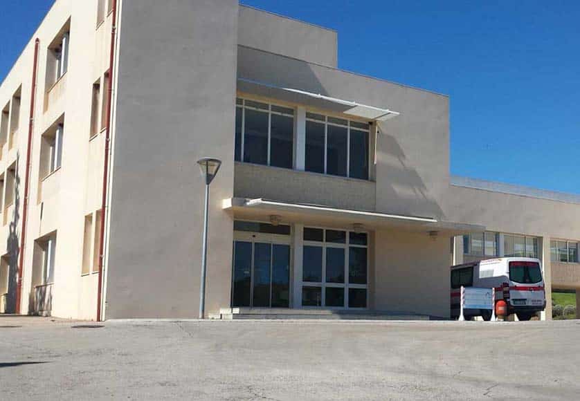 Crisis hits São Brás physiotherapy centre once again