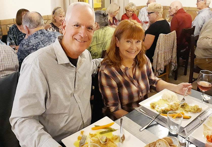 CASA Social Club visits Guia for dinner