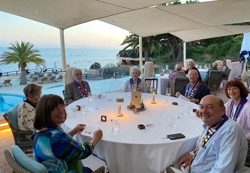 Chaine group enjoying fantastic seaviews at Restaurant B&G, Vilalara|Duck breast
