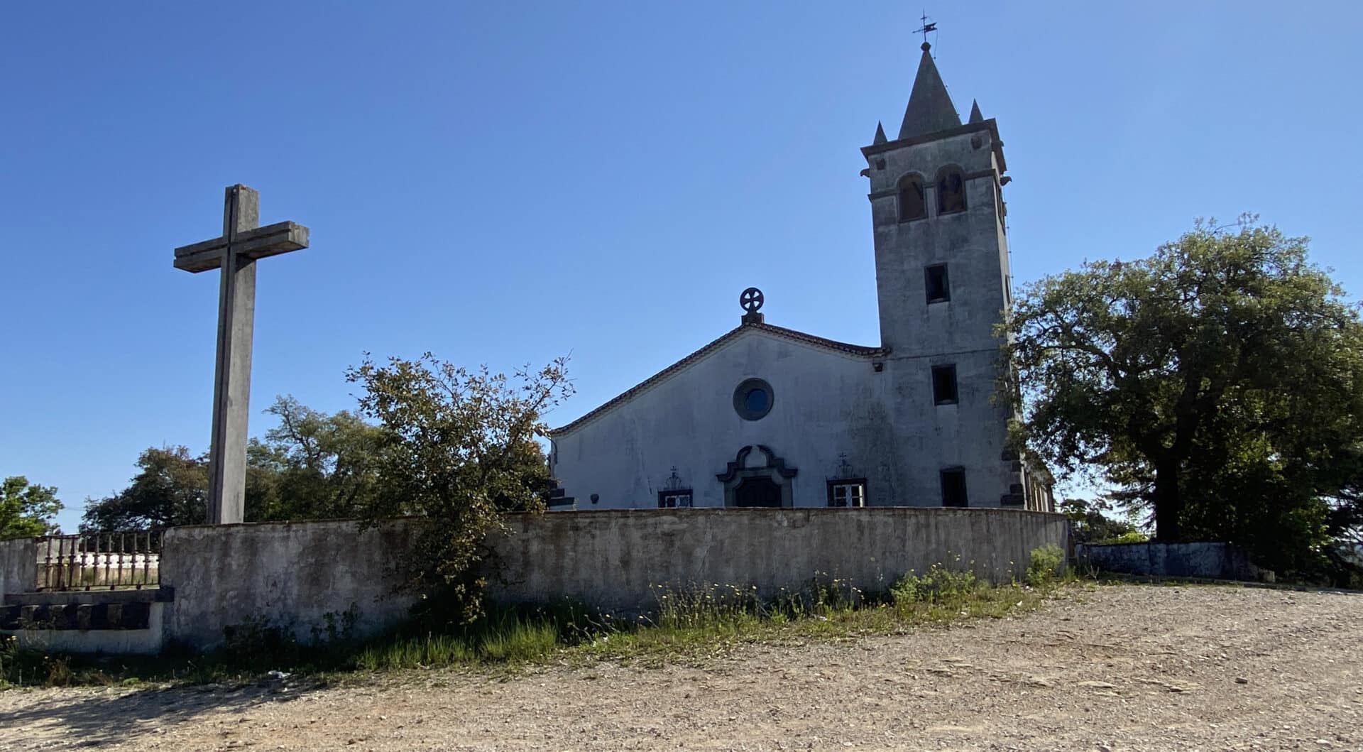 Walking at Barranco do Velho|Walking at Barranco do Velho|Walking at Barranco do Velho|Walking at Barranco do Velho|Walking at Barranco do Velho