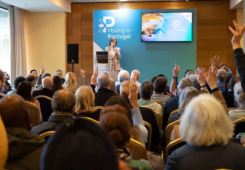 Christina Hippisley, general manager of the Portuguese Chamber of Commerce in UK, addressing the audience|Moving to Portugal Show|Moving to Portugal Show