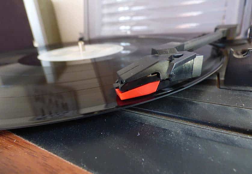 Crackly stylus|A more modern player|Faithful companions|Music through time|My old record collection|Original gramophone and 78 rpm records