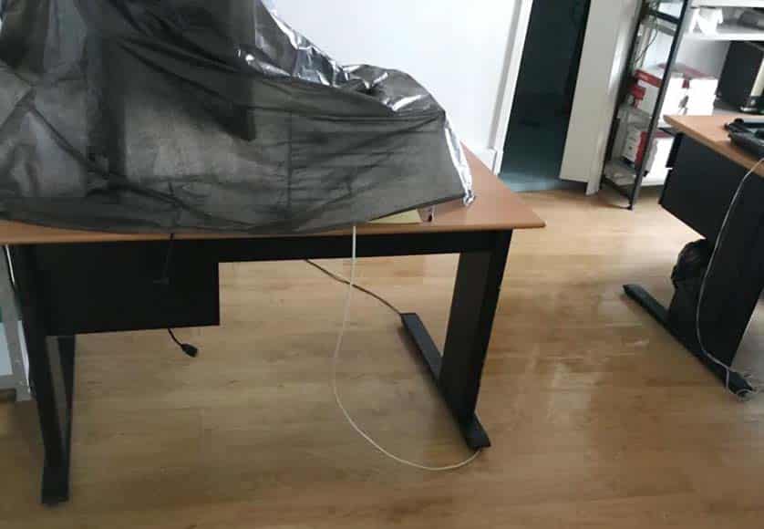 Computers covered with plastic|António Frazão, head of the Faro district’s Union of Tax Workers (STI)|Workers demand better working conditions