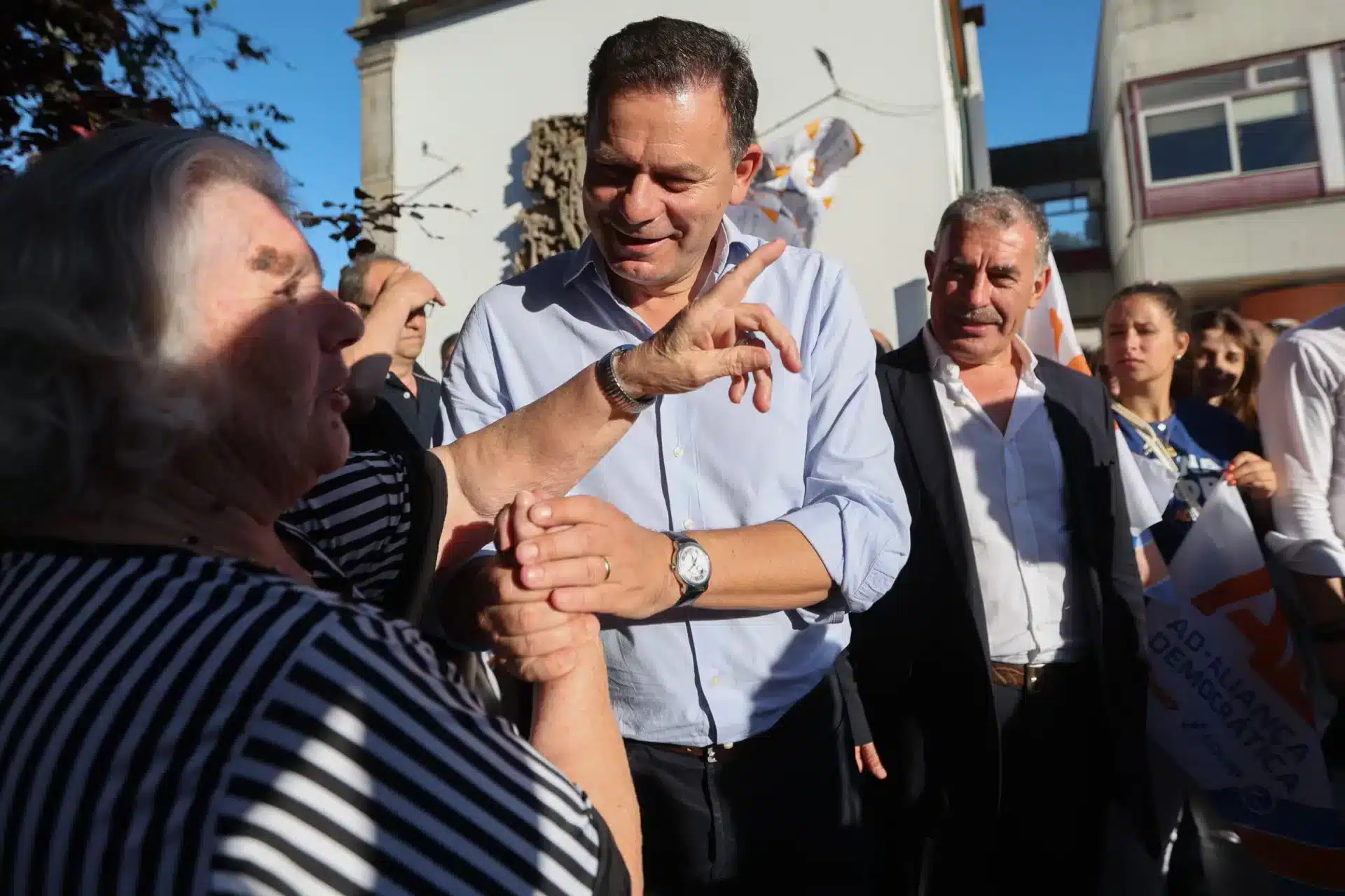 In spite of technically taking 2nd place in last night's results, prime minister Luís Montenegro has a lot to smile about today. Image: TIAGO PETINGA/LUSA|Europeias/Aliança Demoocrática: Sebastião Bugalho em Santa Maria da Feira