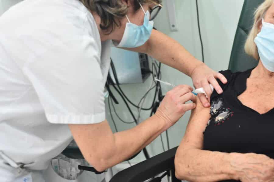 Vaccination flu jab