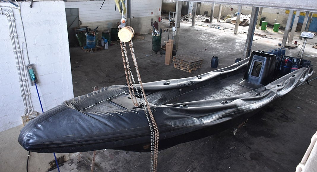 Police shut down illegal speedboat factory in Faro|Police shut down illegal speedboat factory in Faro|Police shut down illegal speedboat factory in Faro|Police shut down illegal speedboat factory in Faro|Police shut down illegal speedboat factory in Faro