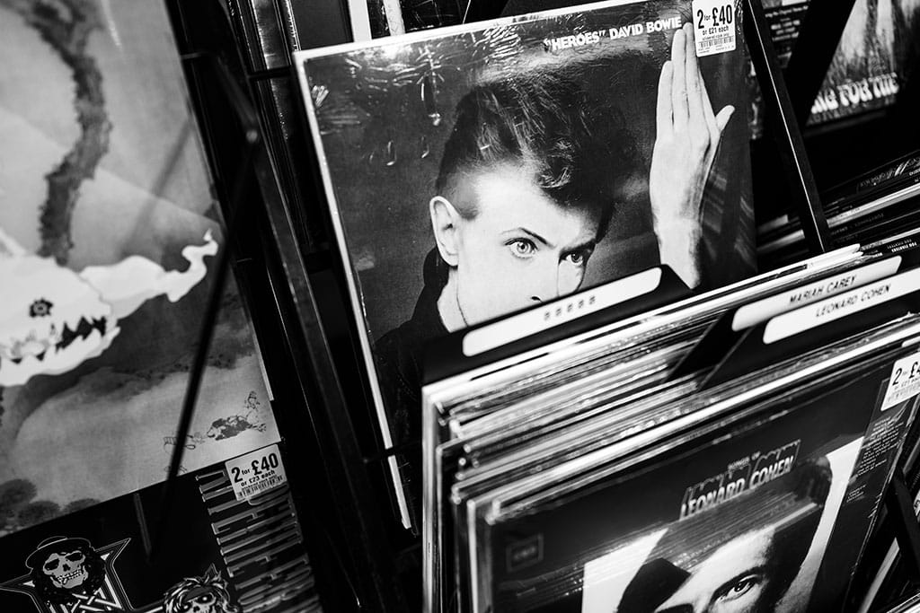 David Bowie - Photo Chris Boland/Unsplash|Liverpool Street Station - Photo Paul Lievens/Unsplash|The King's Guards - Photo Anika de Klerk/Unsplash