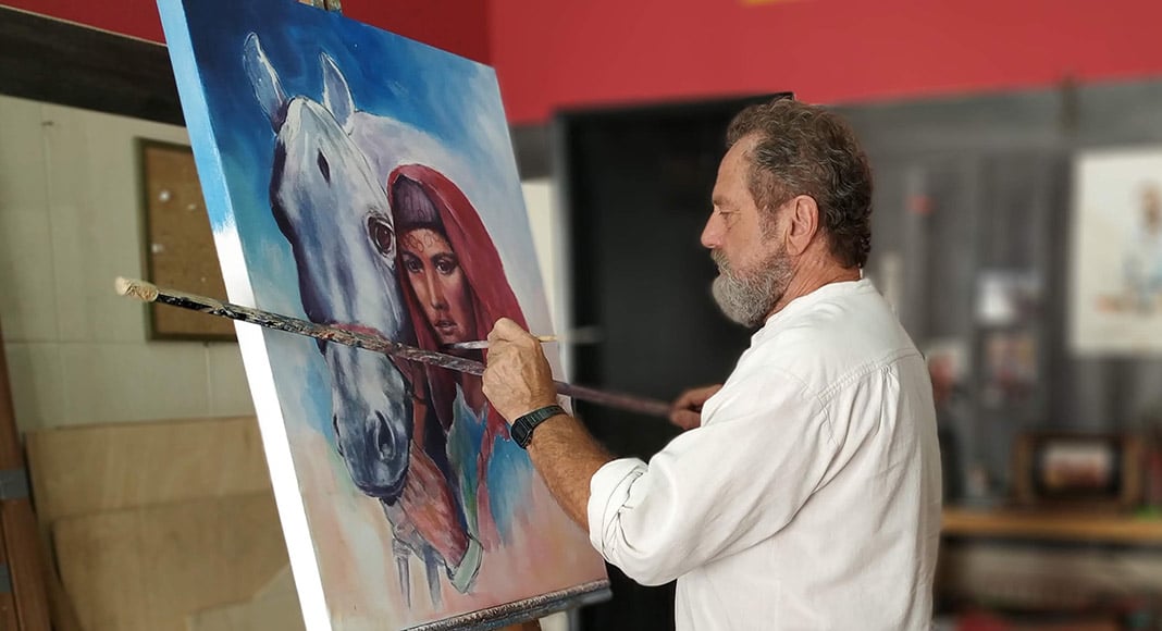 Long-time local resident and highly skilled craftsman David Pearce opens a portrait studio in Ferragudo|Long-time local resident and highly skilled craftsman David Pearce opens a portrait studio in Ferragudo|Long-time local resident and highly skilled craftsman David Pearce opens a portrait studio in Ferragudo|Long-time local resident and highly skilled craftsman David Pearce opens a portrait studio in Ferragudo|Long-time local resident and highly skilled craftsman David Pearce opens a portrait studio in Ferragudo