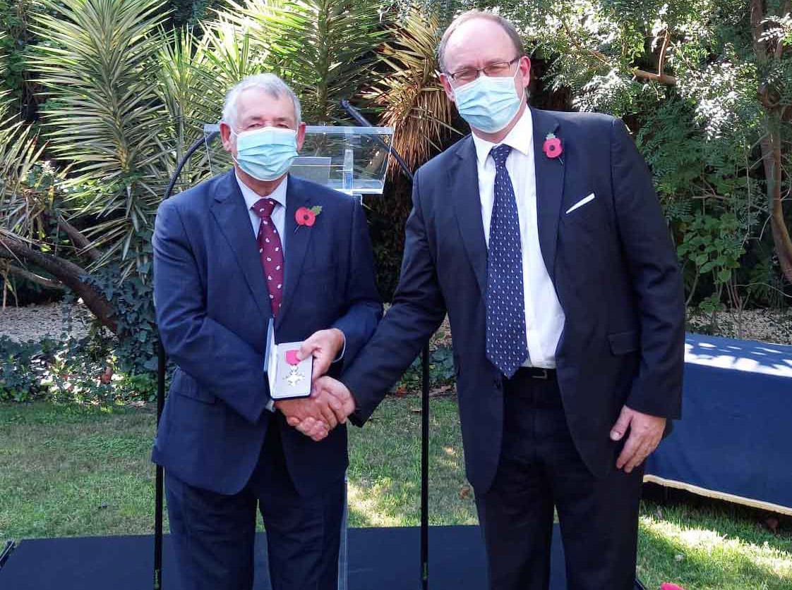 Founder of Safe Communities Portugal receives MBE from British Ambassador|Founder of Safe Communities Portugal receives MBE from British Ambassador|Founder of Safe Communities Portugal receives MBE from British Ambassador|Founder of Safe Communities Portugal receives MBE from British Ambassador