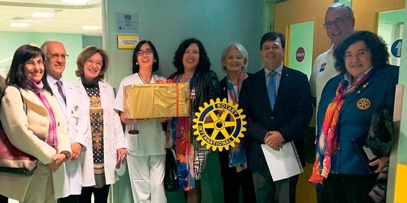Rotary delivers vein detecting machine to Faro Hospital|Rotary delivers vein detecting machine to Faro Hospital|Rotary delivers vein detecting machine to Faro Hospital