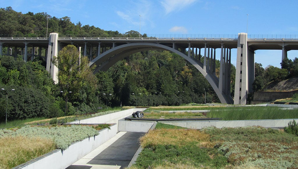 Duarte Pacheco viaduct, Alcântara