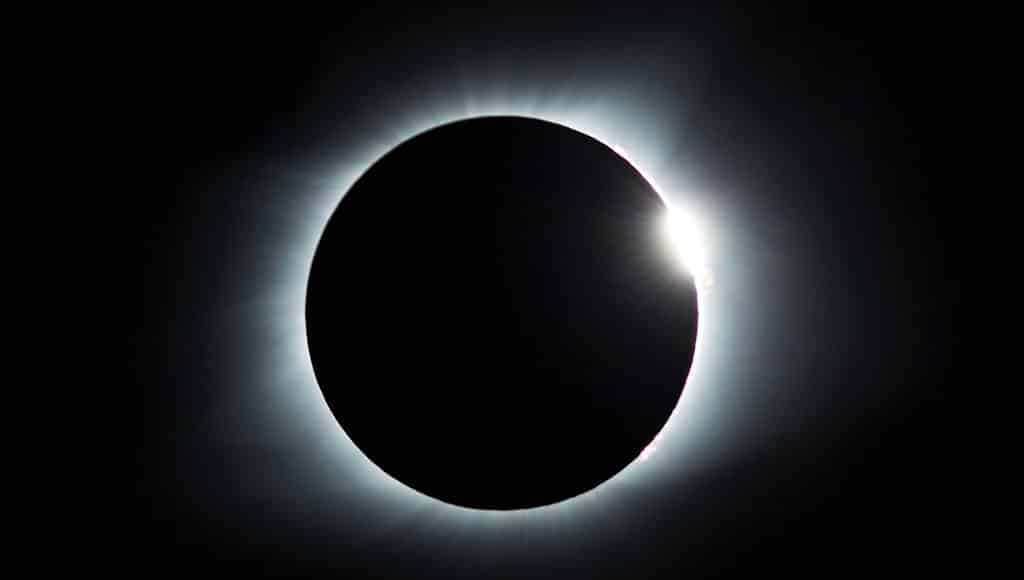 Eclipse of Sun - mathew-schwartz-unsplash