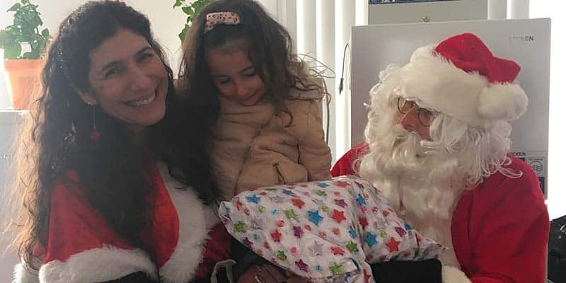 Pai Natal visits children in Estoi and Moncarapacho