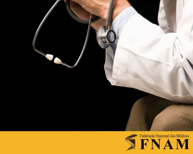 FNAM_medico_cansado_sentado