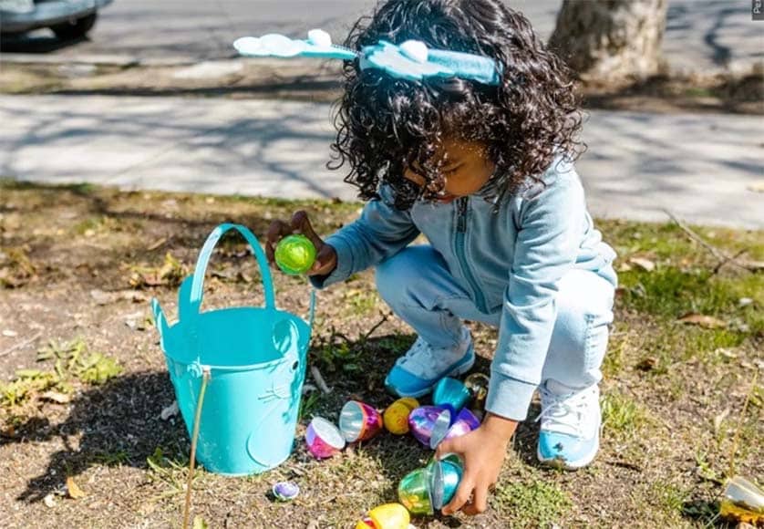 Child at Easter|Flower Torch Festival