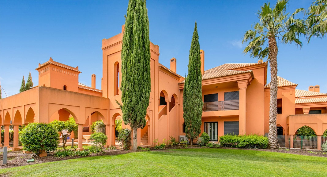 Amendoeira Golf Resort|Olivie Condominium|T2+1 Duplex apartment for sale in Amendoeira, Alcantarilha|Two-bedroom farmhouse for sale in Silves