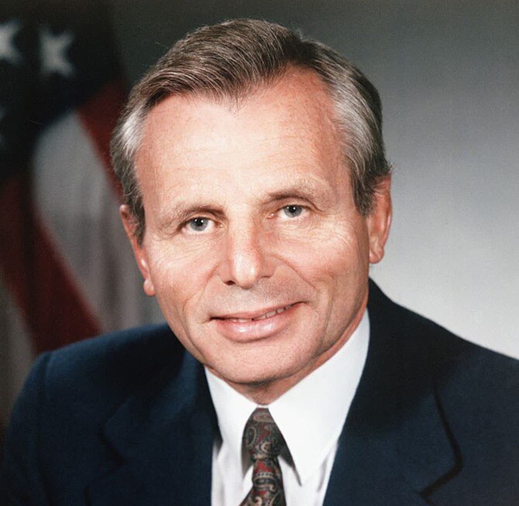 Frank Carlucci pictured in 1987 when he served as the United States Secretary of Defense
