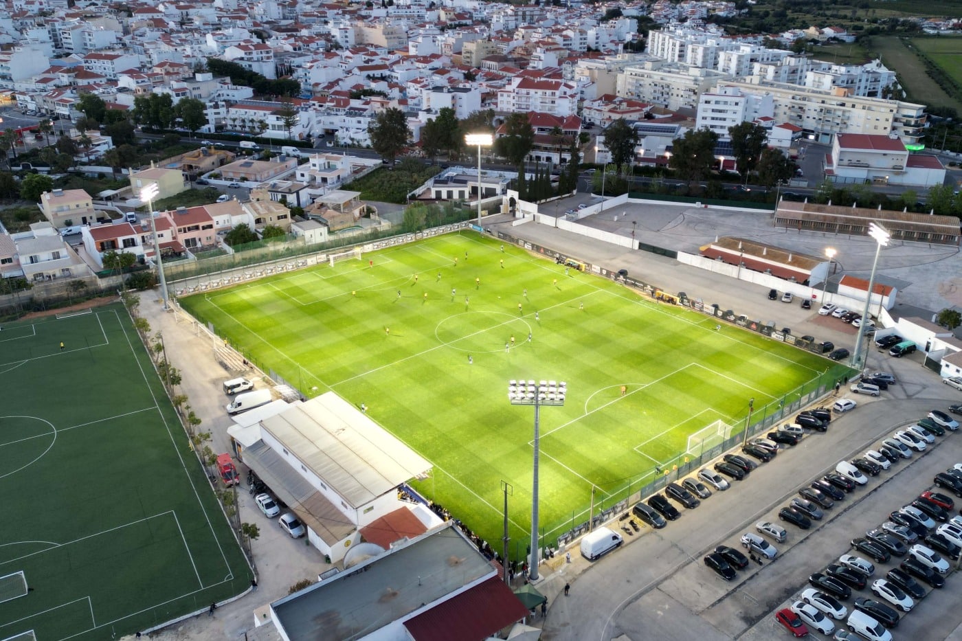 New LED lighting system unveiled at Lagoa stadium|New LED lighting system unveiled at Lagoa stadium