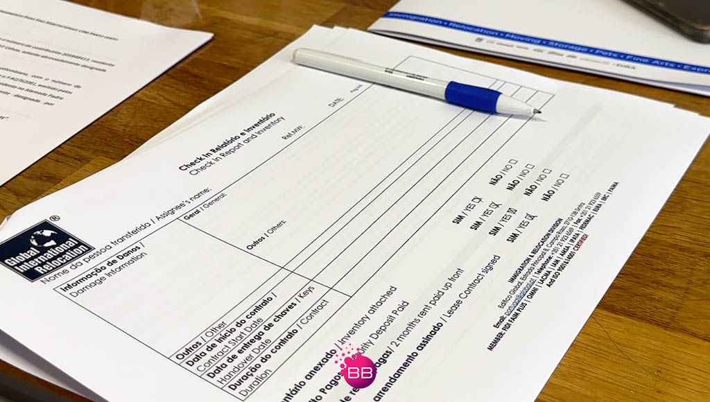 Photo of a form to be filled out so GIR can help in the relocation of a person to Portugal namely in what navigating the recent AIMA changes is concerned|Relocation to Portugal – Navigating AIMA changes