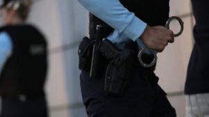 Police chase in Costa da Caparica ends with shots fired at fleeing driver