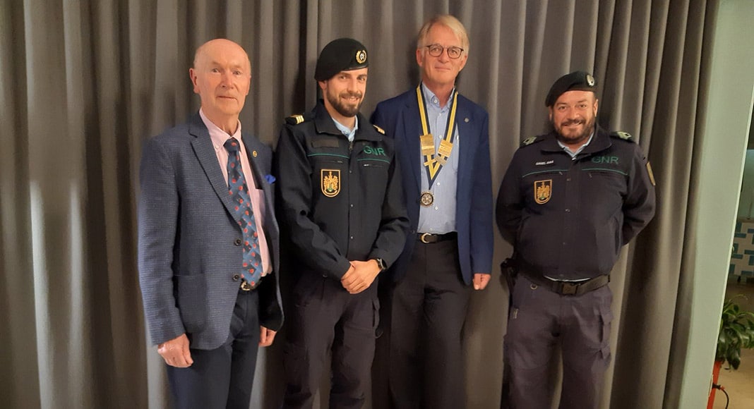 GNR officers attend Rotary Club meeting
