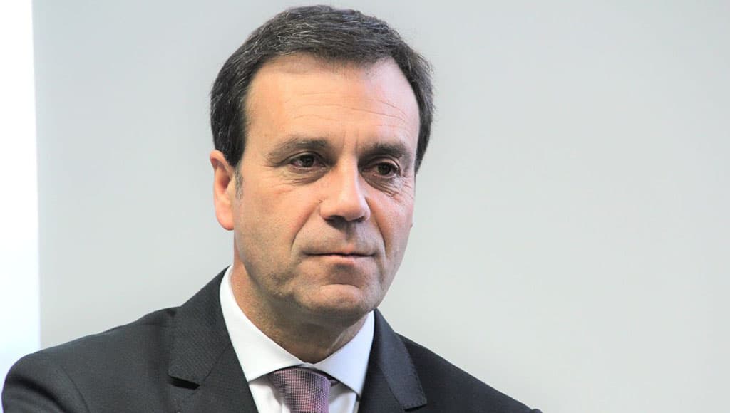 Hernâni Dias in crosshairs over “pornographic conflict of interest”