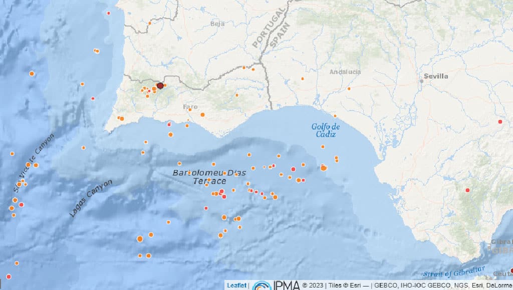 Map showing epicentre on IPMA's website