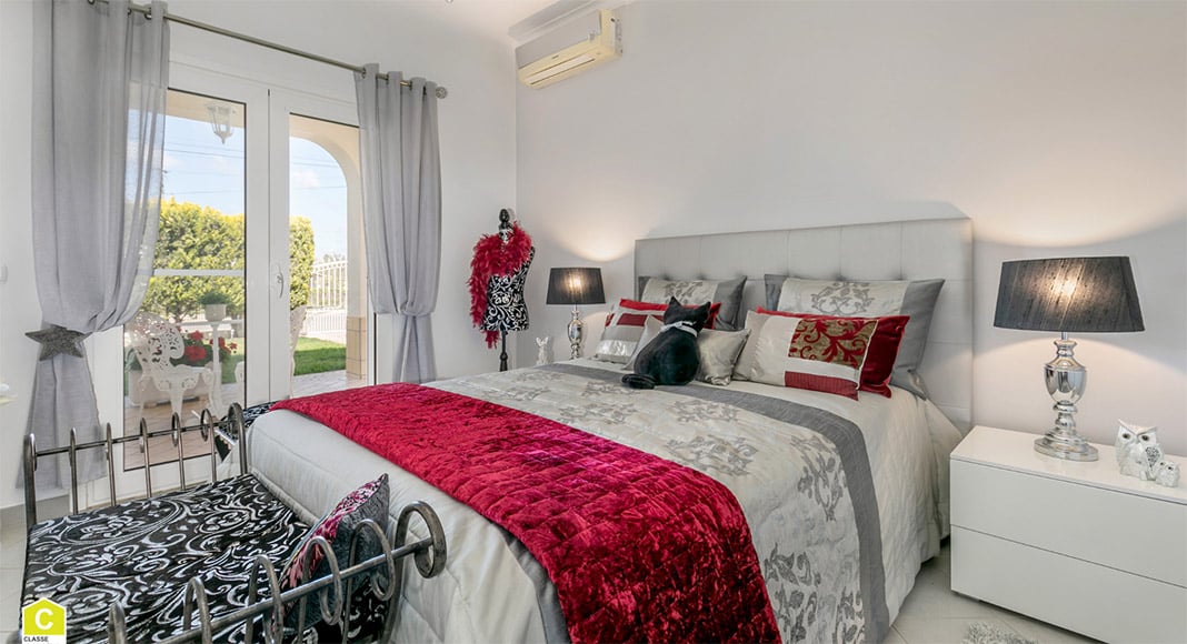 Stylish villa for sale in Algoz