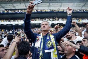 José Mourinho joins Turkish club Fenerbahçe