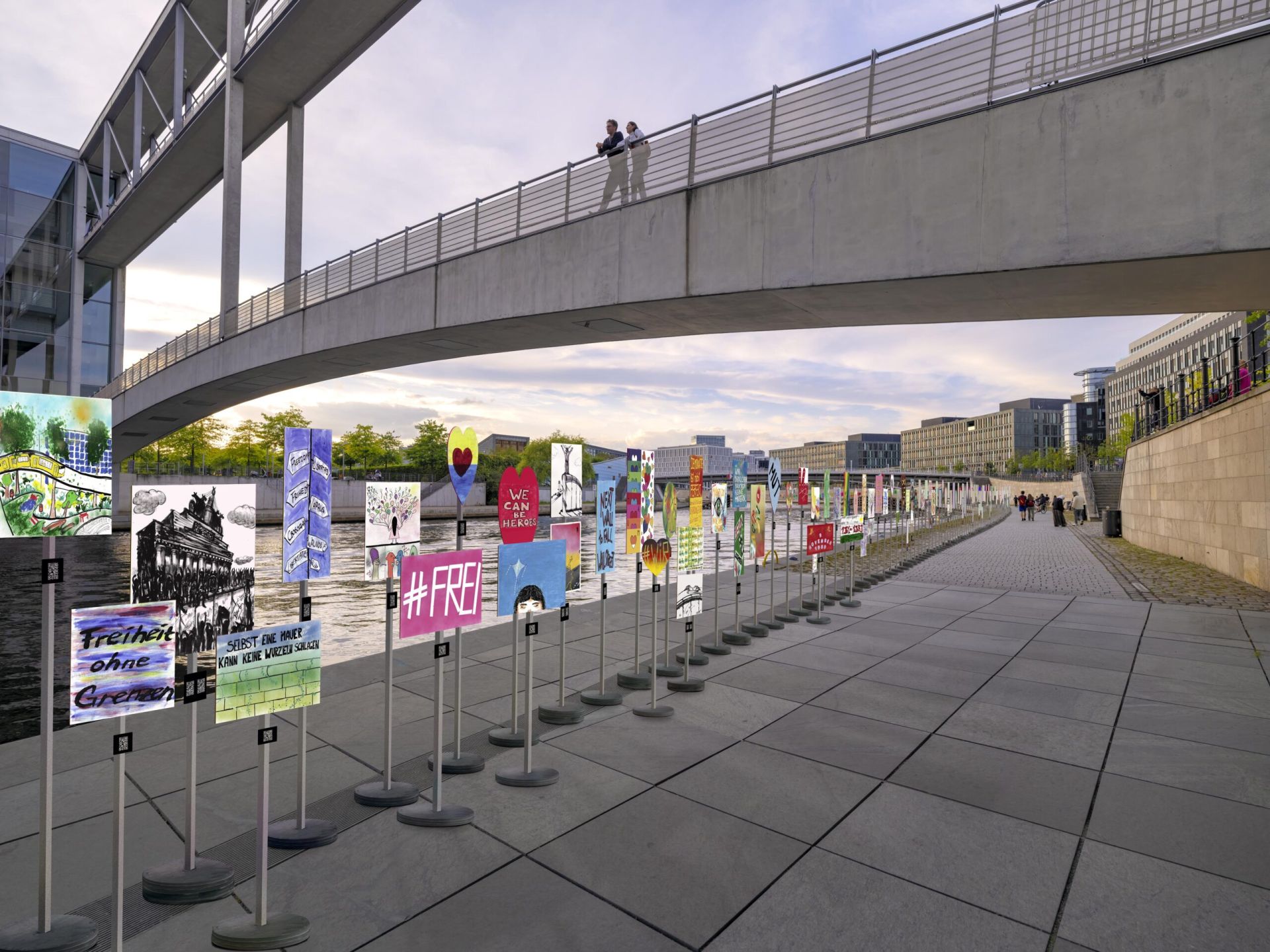 Portuguese artists join 35th anniversary event of fall of Berlin Wall