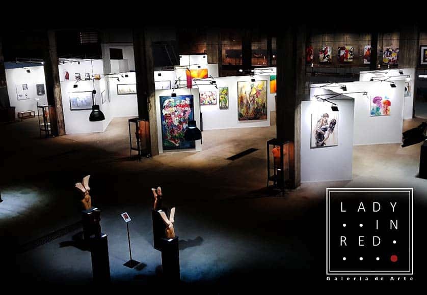 Lady in Red art gallery moves to Portimão