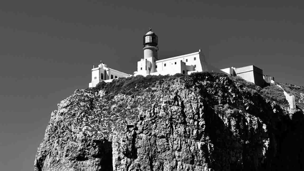 “Land & Sea” exhibition in Vila do Bispo