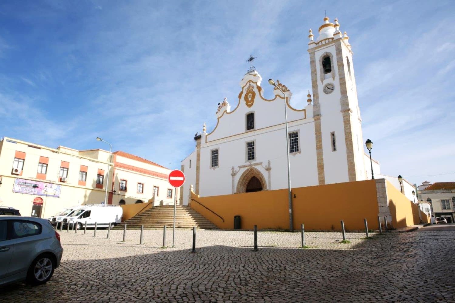 Portimão’s main church|Rua Bispo D. Afonso Castelo Branco|Rua Machado Santos is also due to undergo improvements|A map showing the streets which will be affected by the renovation works