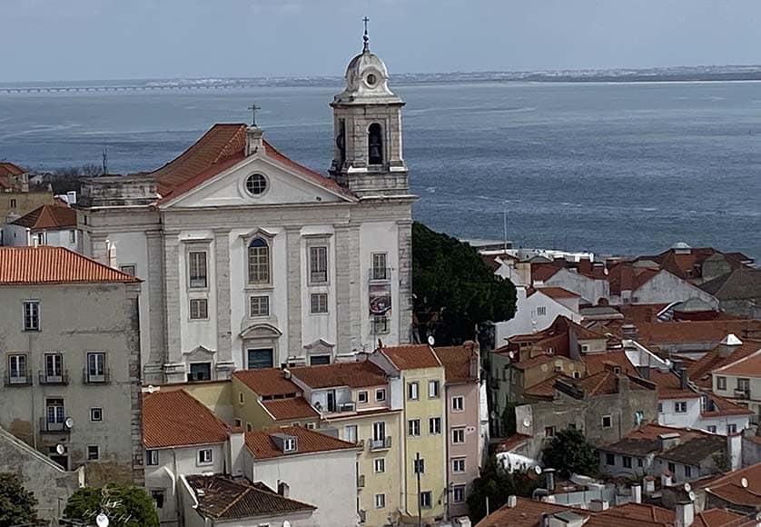 A view of the Alfama looking east towards the Tagus from a viewpoint near the Castelo São Jorge