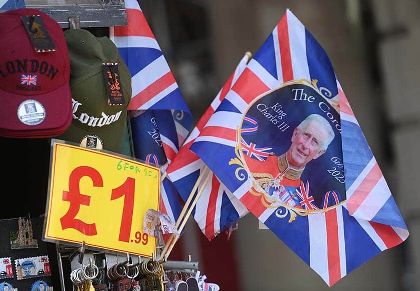London prepares for King Charles III coronation|D Manuel II; his crown on the table|Insignia of the Tower and the Sword|Marmelo|Marriage of Charles II and Catherine of Bragança|Marriage of D João I and Philippa of Lancaster|Order of the Garter
