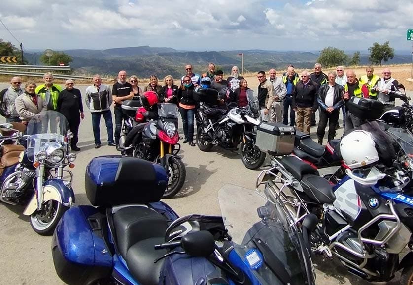 The ASB group at Malhão|The gravel roads group in Alte