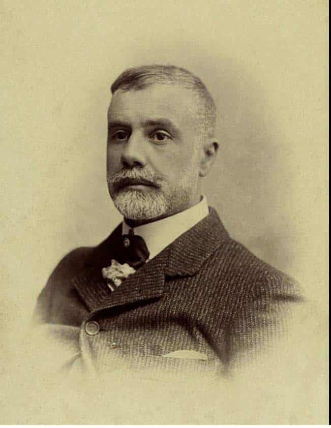 Manuel Teixeira Gomes in 1911|Belmira das Neves|Casa Manuel Teixeira Gomes in Portimão|HMS Carysfort|Manuel Teixeira Gomes as bohemian at age 21|Manuel Teixeira Gomes tombstone in Portimão Photo PETER BOOKER|Sidónio Pais