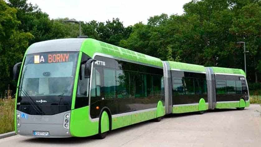 |The ‘metrobus’ preliminary study was presented by CCDR Algarve boss José Apolinário and Susana Castelo, CEO of TIS, a company specialising in transport and mobility