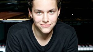 Dutch pianist Nikola Meeuwsen returns to Algarve for special trio concert