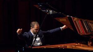 Award-winning Portuguese pianist Nuno Marques performs in Algarve