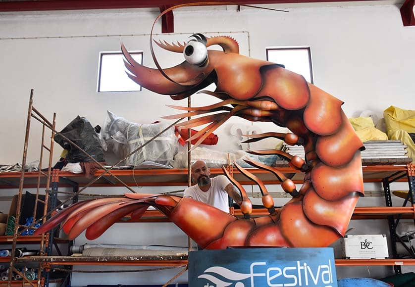 Artist Igor Silva and his amazing seafood creation|Artist Igor Silva and his amazing seafood creation