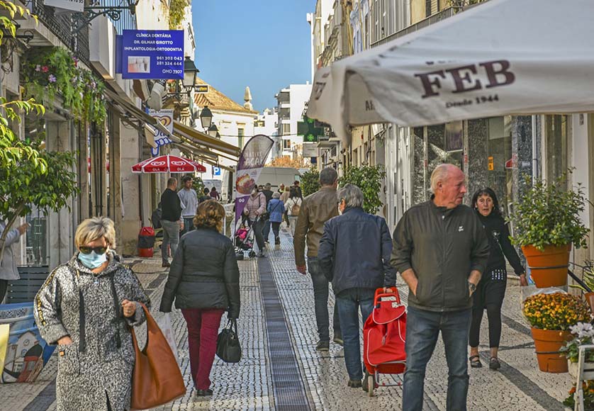 Olhao-street-people-by-BFP-9-scaled