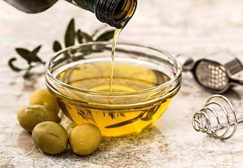 Olive-oil-Pixabay-scaled