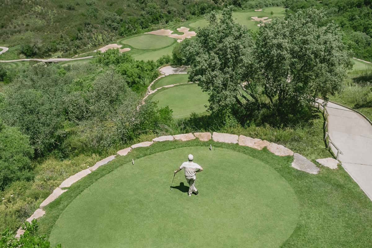 Ombria golf