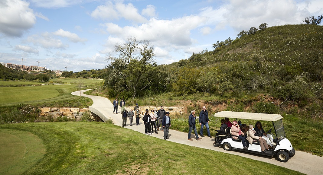 Ombria Resort welcomes Querença residents for themed tour