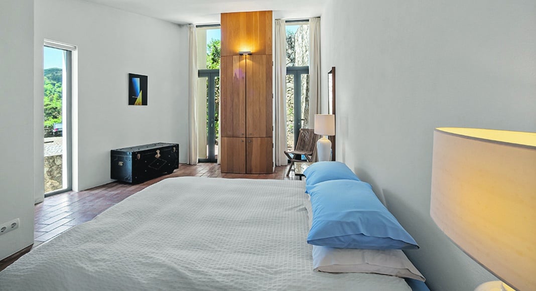 Monchique: six-bedroom mountain retreat