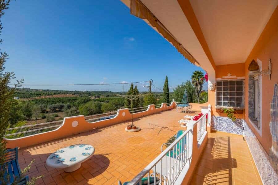 Lovely rural residence with annexe and delightful gardens