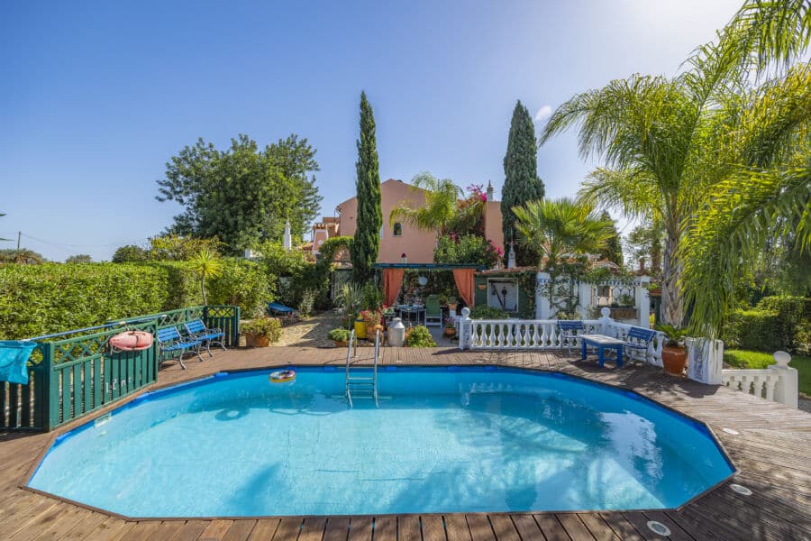 Lovely rural residence with annexe and delightful gardens|Lovely rural residence with annexe and delightful gardens|Lovely rural residence with annexe and delightful gardens